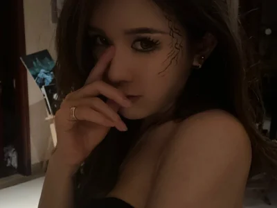 Manson13333 featured webcam